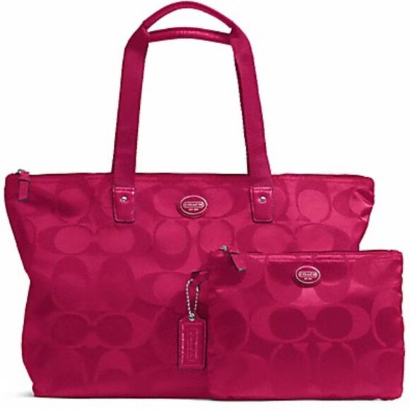 Coach Getaway Signature Foldable/Packable Weekender Tote in Red, EUC - Picture 1 of 1